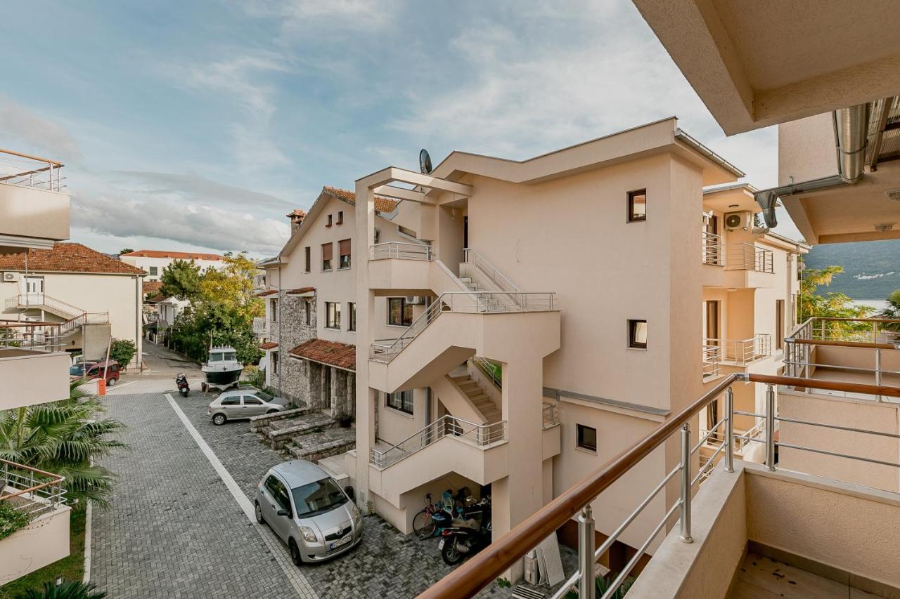Apartments Rivijera Herceg Novi Bagian luar foto