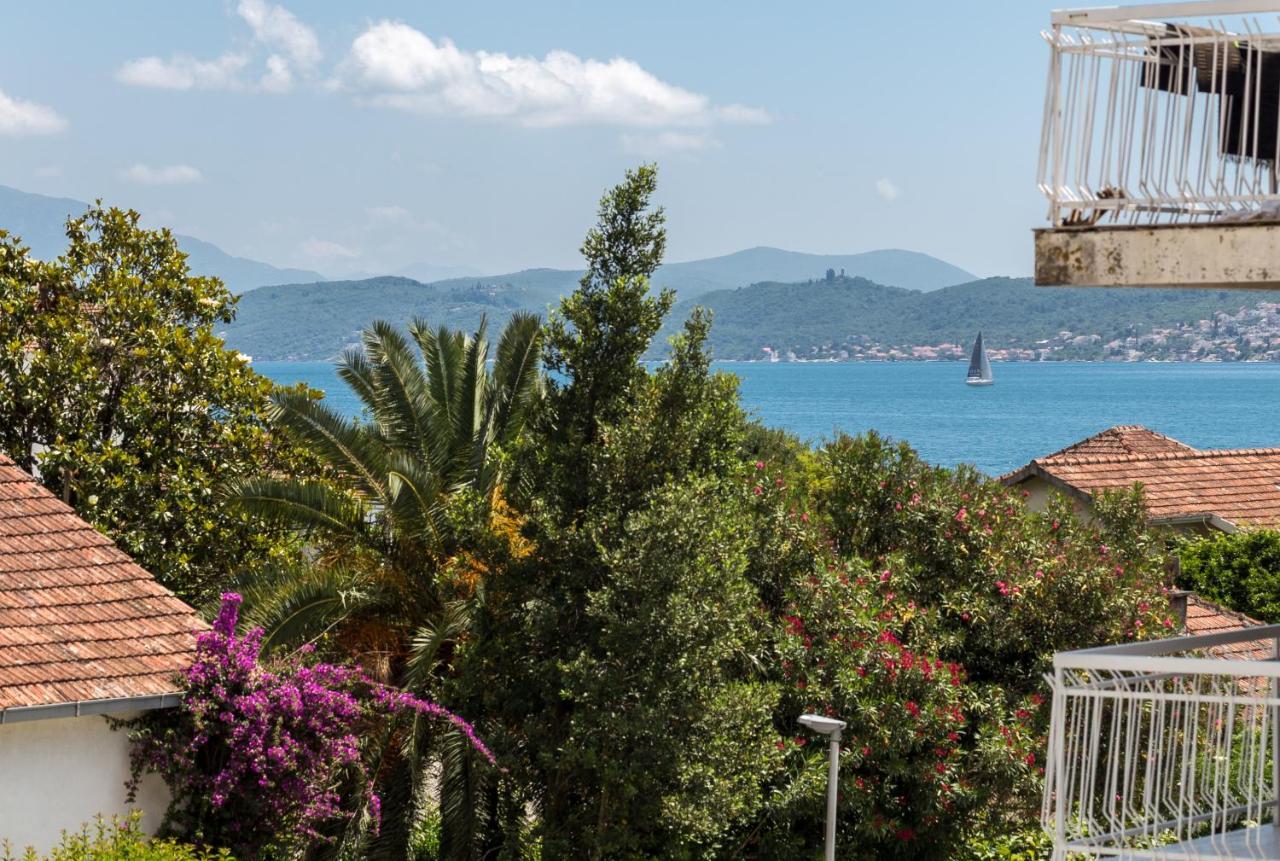 Apartments Rivijera Herceg Novi Bagian luar foto