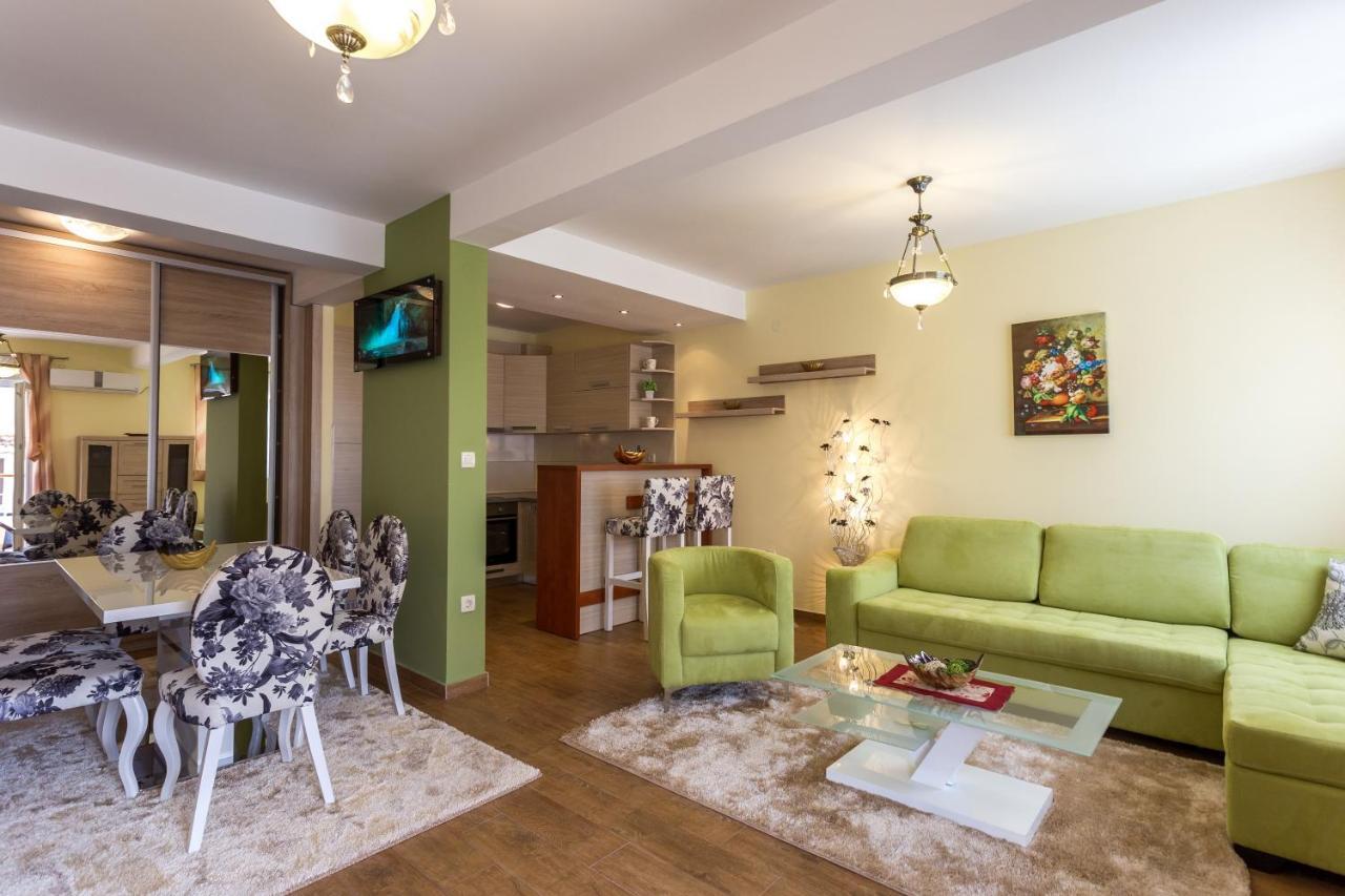 Apartments Rivijera Herceg Novi Bagian luar foto