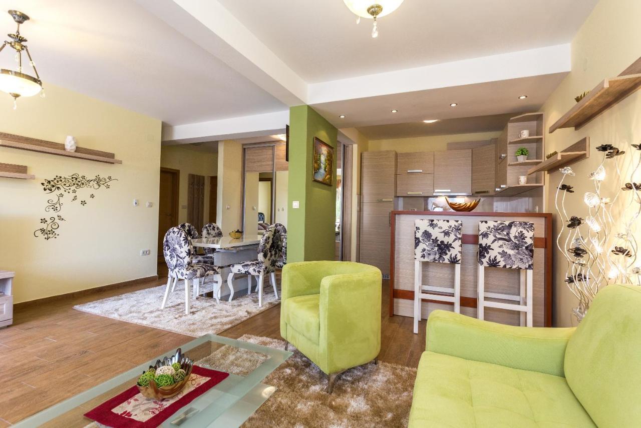 Apartments Rivijera Herceg Novi Bagian luar foto