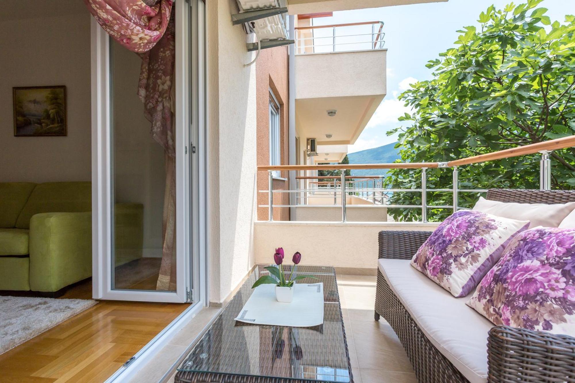 Apartments Rivijera Herceg Novi Bagian luar foto