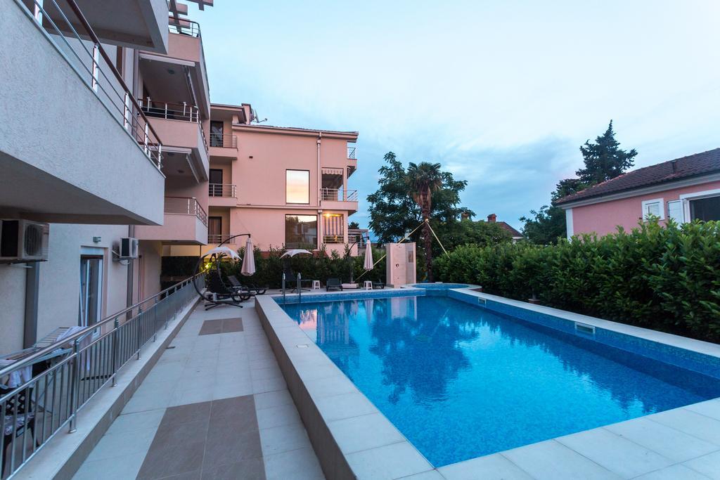 Apartments Rivijera Herceg Novi Bagian luar foto