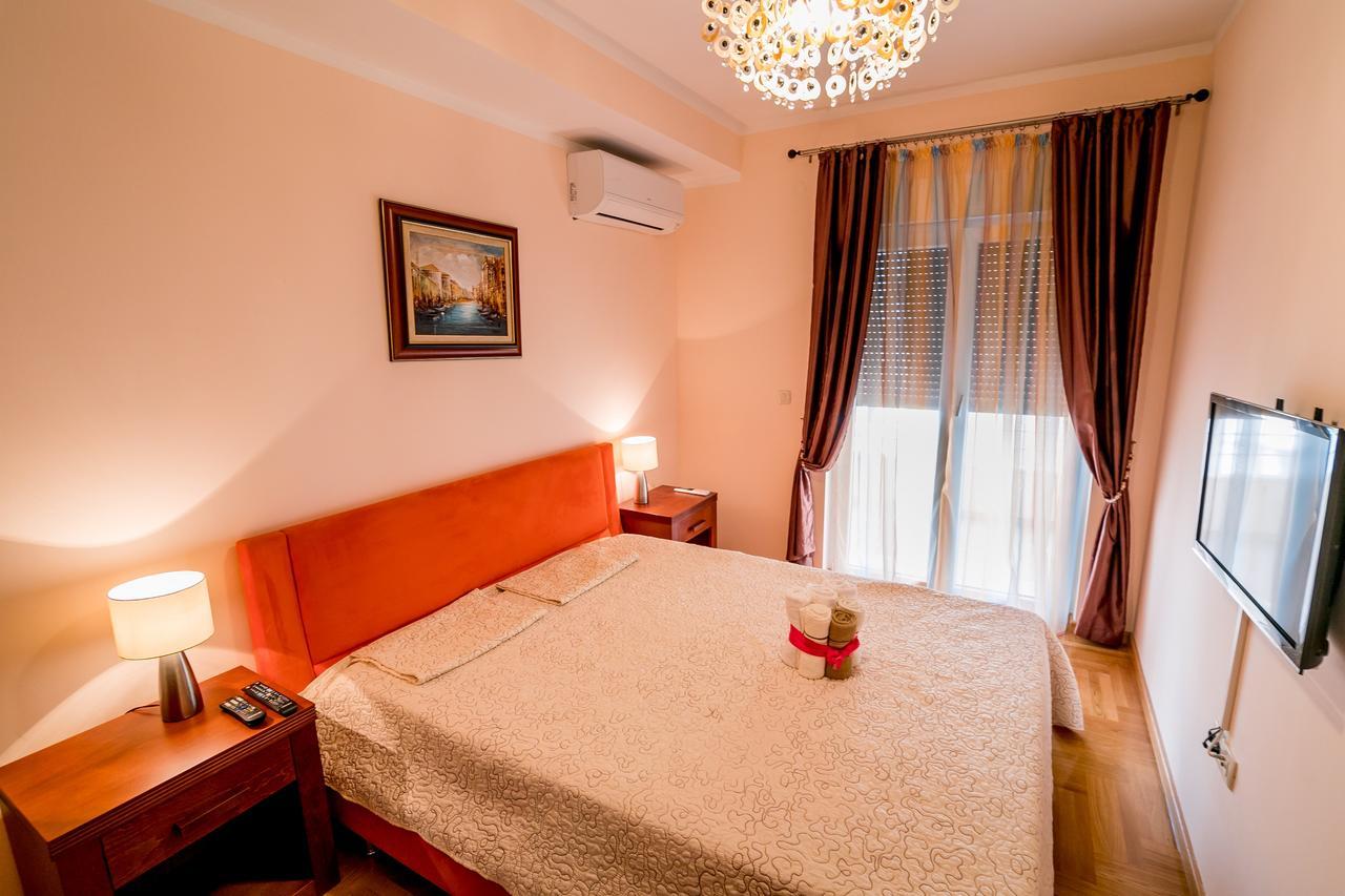 Apartments Rivijera Herceg Novi Bagian luar foto