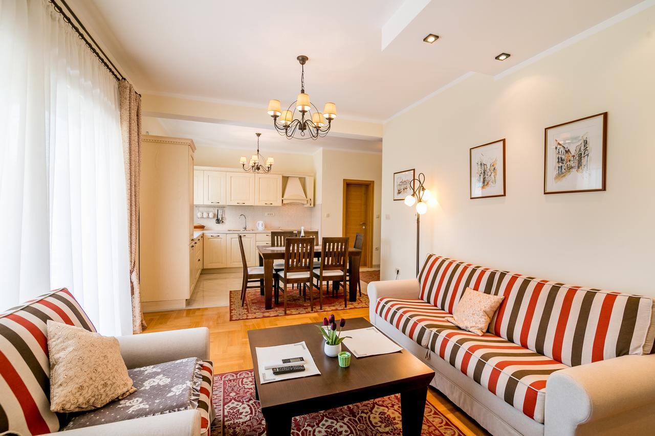 Apartments Rivijera Herceg Novi Bagian luar foto
