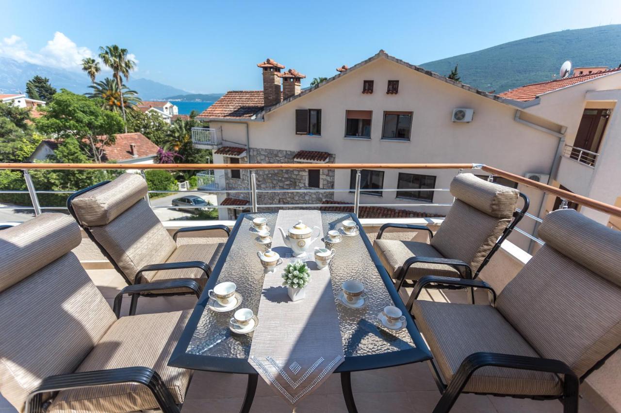 Apartments Rivijera Herceg Novi Bagian luar foto